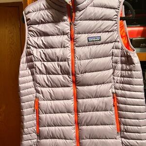 Patagonia: Quilted puffy Vest RARE color Lavender with Orange Lining